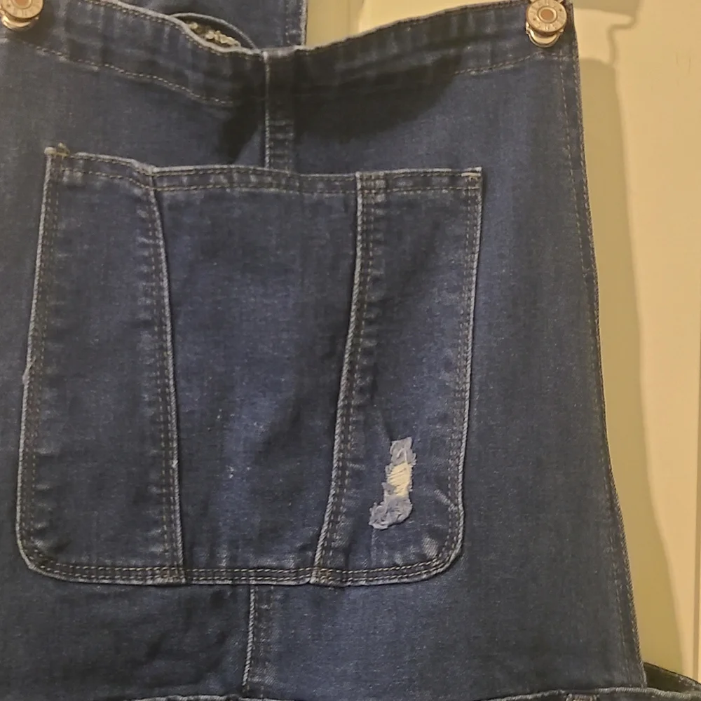 Overalls - Picture 2 of 7